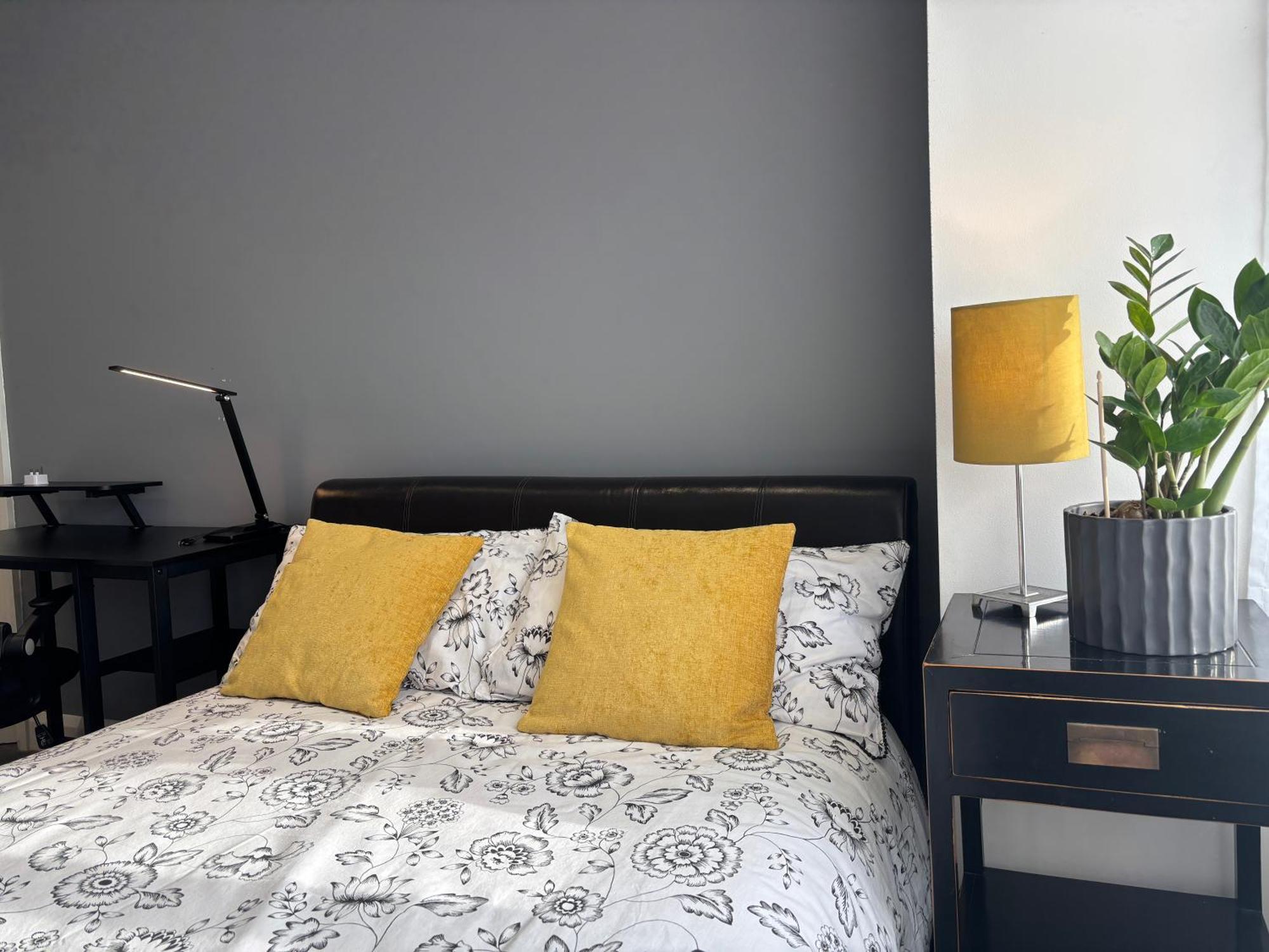Hotel Entire House Floor Perfect For Couples & Freelancers - Available For Single Too London Exterior foto